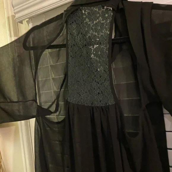 Navy Casual Button Down Shirt with Breathable Fabric and Relaxed Fit - Picture 5 of 8